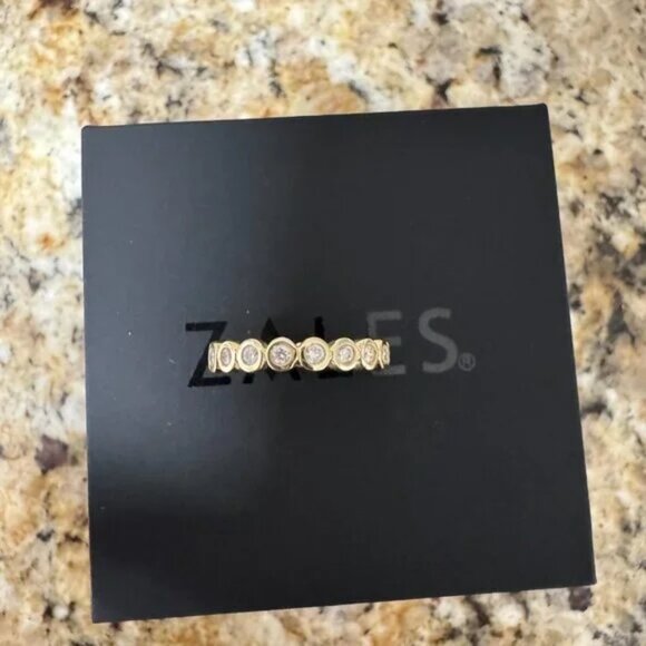 Zales 1/2 CT. T.W. Natural Diamond Bezel-Set Eternity Band in 14K Gold Size 4.5 - Picture 4 of 17